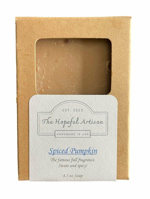 Spiced Pumpkin Soap 🎃✨ Sweet & spicy autumn vibes, nourishes skin with natural oils for a cozy, luxurious cleanse 🌿🛁