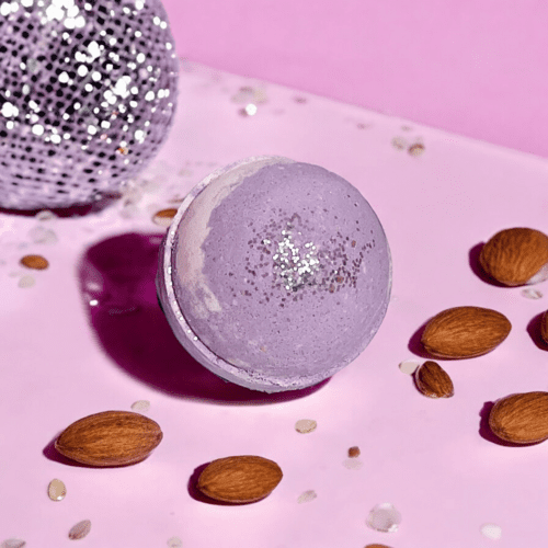 Luxury & Sweet Almond Large Bath Bomb — 8 oz of nut‑infused pampering bliss 🛁🍯